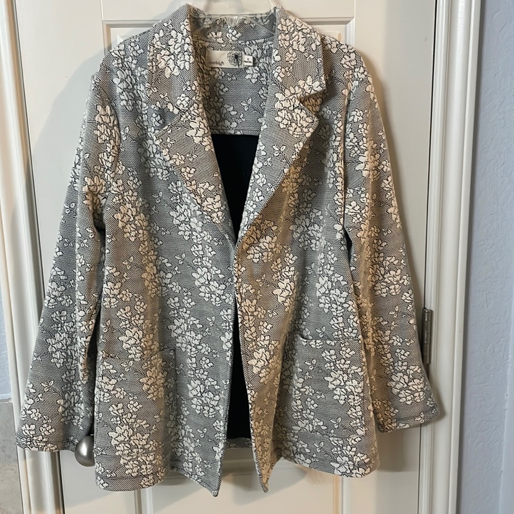 Floral soft blazer